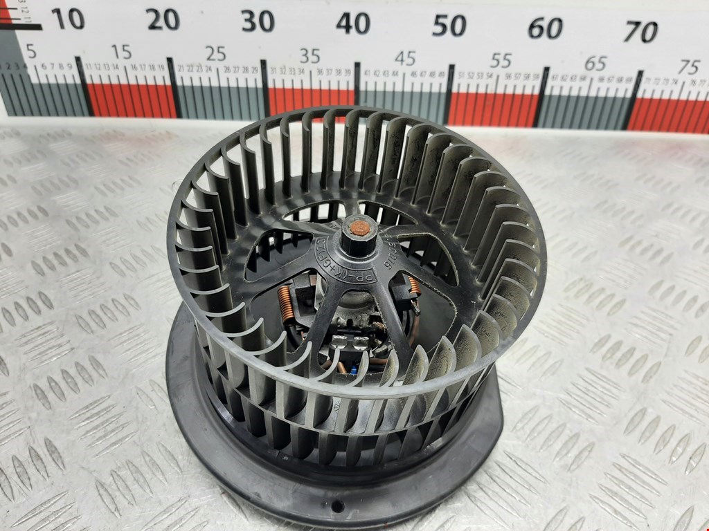 Моторчик (мотор) отопителя салона SEAT Alhambra 1996-2010