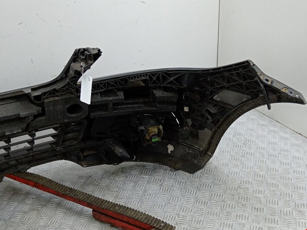 Бампер передний MERCEDES-BENZ C-Class C-klasse W204 2007-2015