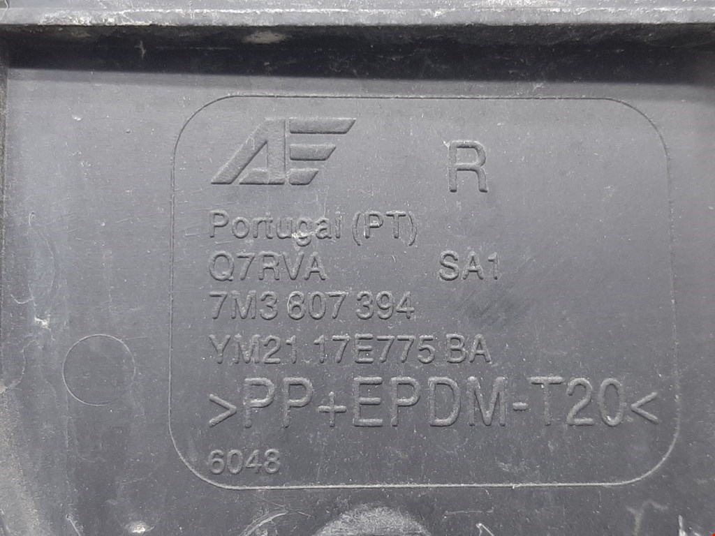 Кронштейн заднего бампера левый правый SEAT Alhambra 1996-2010