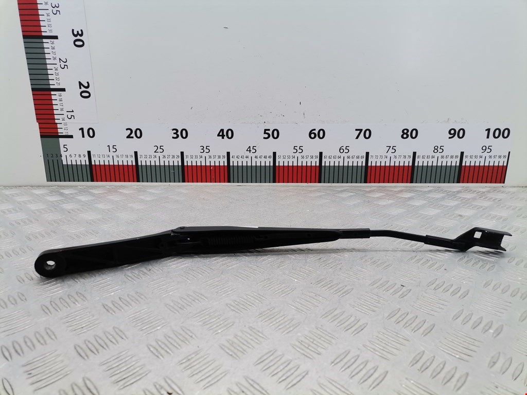 Поводок дворников передний левый/ правый VOLKSWAGEN Passat B6 2005-2011