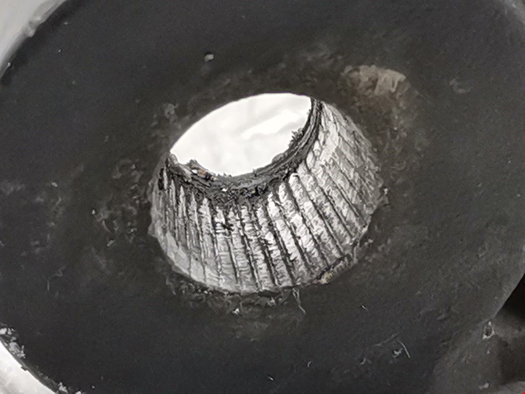 Поводок дворников передний левый/ правый VOLKSWAGEN Passat B6 2005-2011