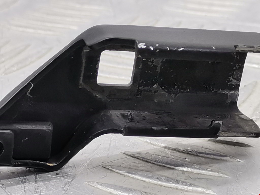 Поводок дворников передний левый/ правый VOLKSWAGEN Passat B6 2005-2011