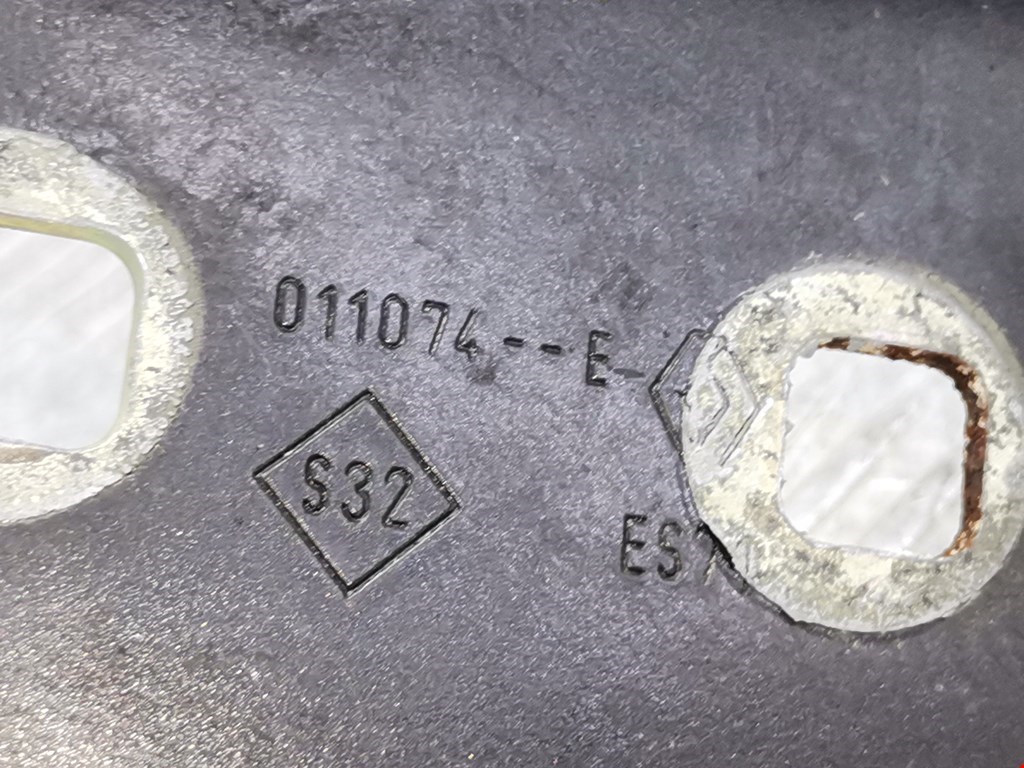 Петля капота левая/правая RENAULT Megane II 2002-2009