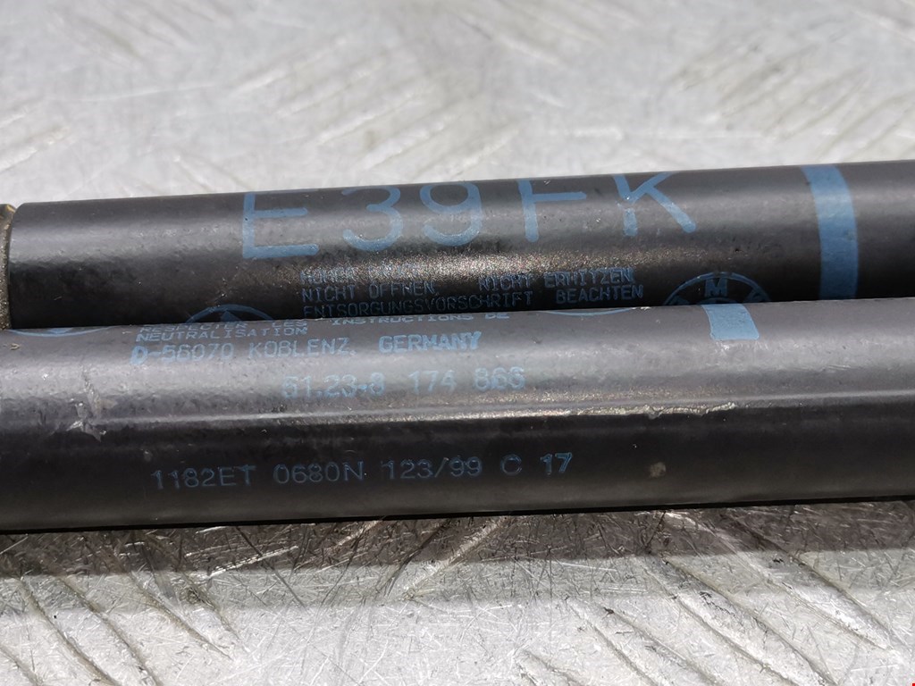 Амортизатор капота левый=правый BMW 5er 5 серия E39 1995-2004