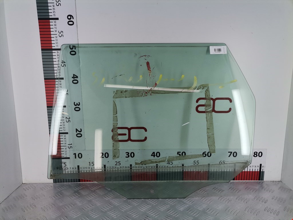 Стекло двери заднее левое FORD Focus I 1998-2005