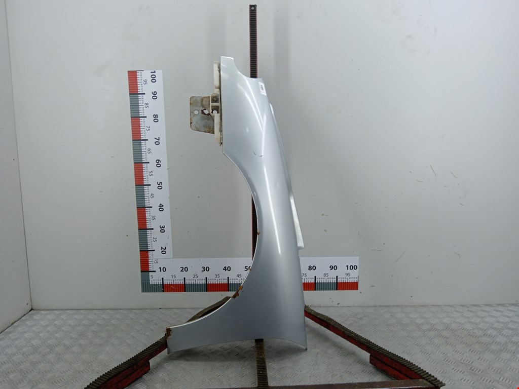 Крыло переднее левое RENAULT Laguna 1993-2000