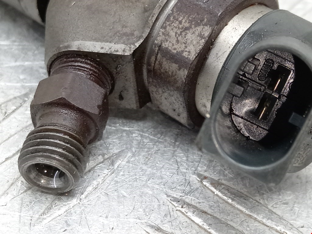 Форсунка дизельная электрическая BMW 7er 7 серия E65/E66 2001-2008