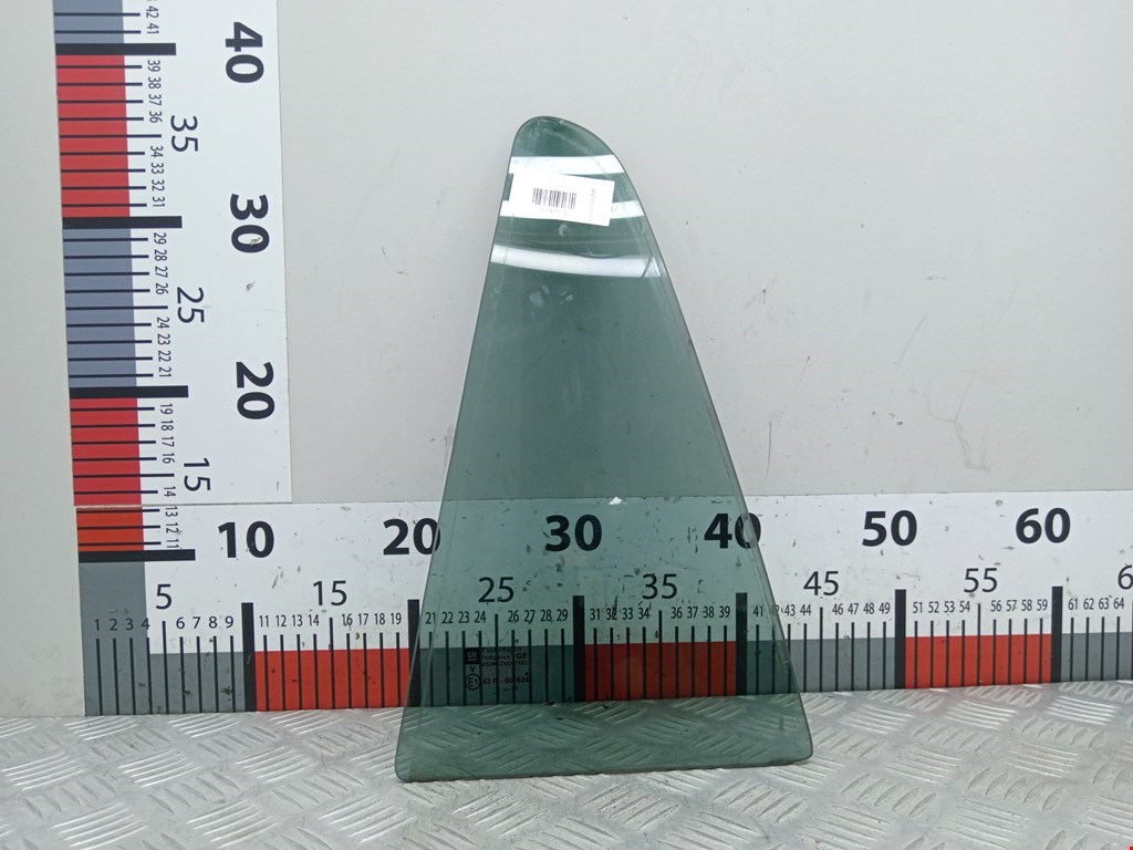 Стекло двери задней левой (форточка) Opel Astra H (2004-2014)