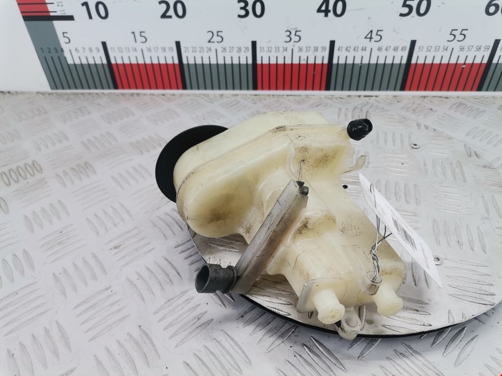 Бачок главного тормозного цилиндра OPEL Signum 2003-2008