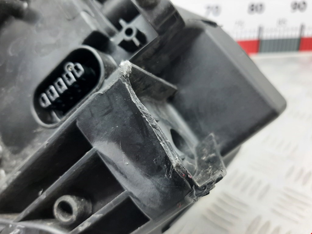 Фара правая AUDI A6 C6 2004-2010