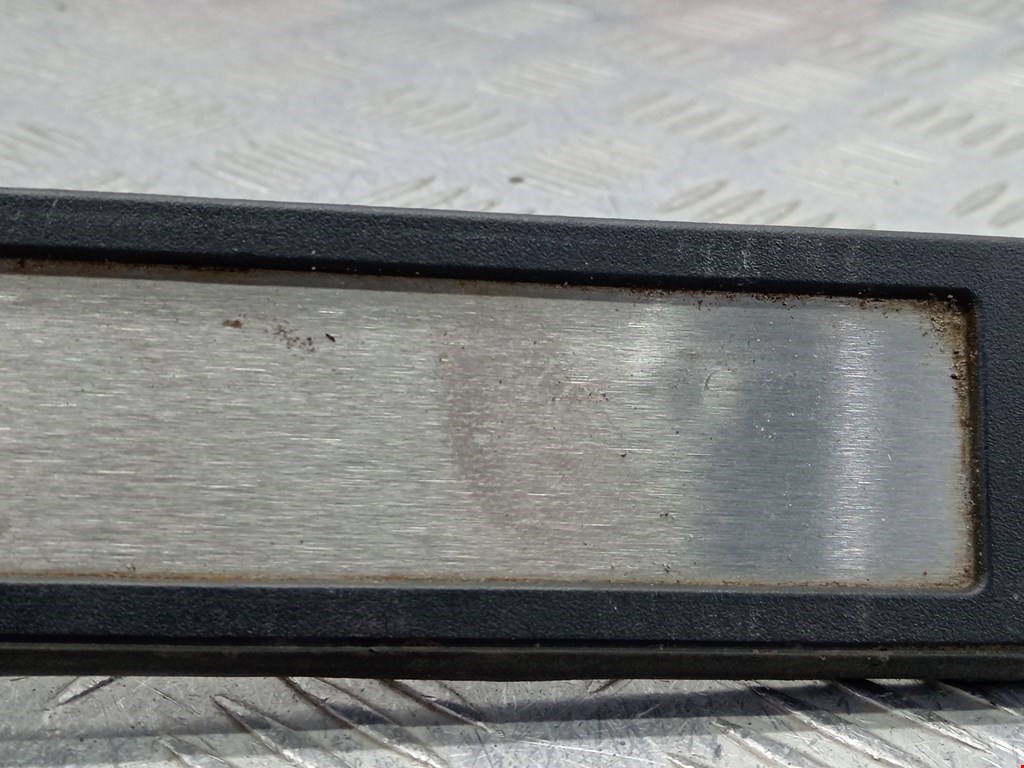 Накладка порога (внутренняя) MERCEDES-BENZ E-Class W211, S211 2002-2009