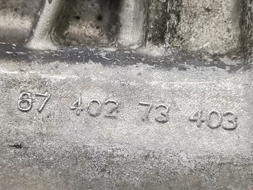 Корпус масляного фильтра VOLKSWAGEN Passat B6 2005-2011