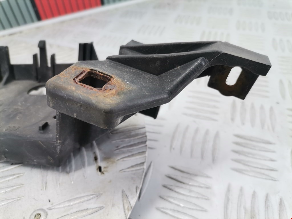 Кронштейн фары правый LAND ROVER Range Rover 2002-2012