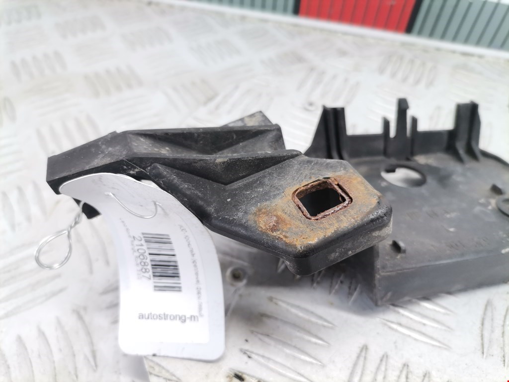 Кронштейн фары левый LAND ROVER Range Rover 2002-2012