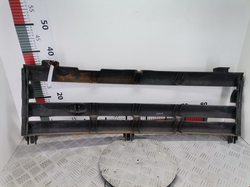 Решетка радиатора LAND ROVER Range Rover 2002-2012