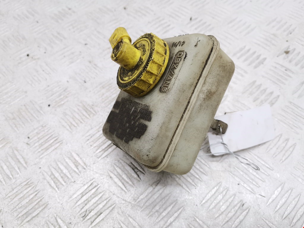 Бачок главного тормозного цилиндра VOLKSWAGEN Golf IV 1997-2003