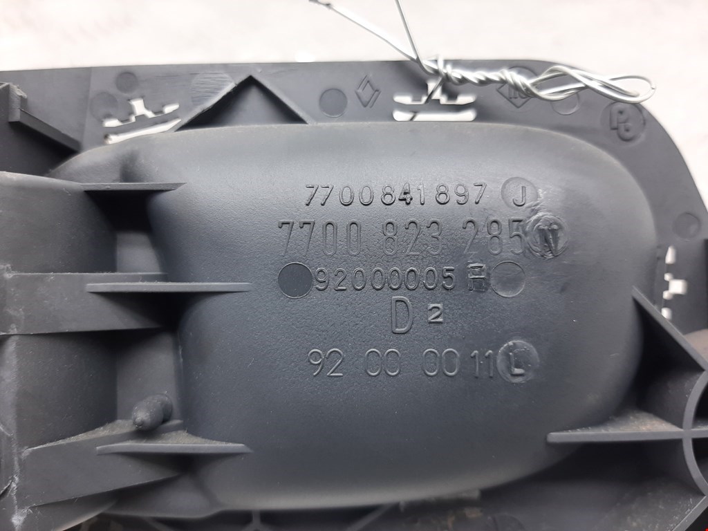 Ручка дверная передняя внутренняя правая RENAULT Laguna 1993-2000