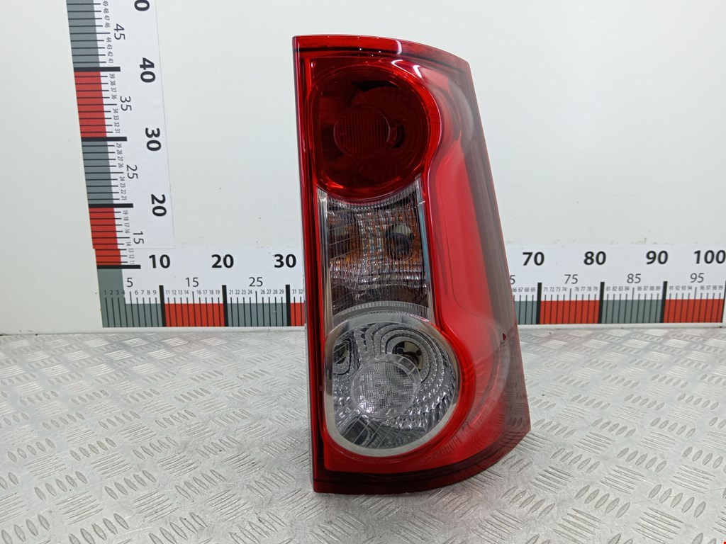 Фонарь задний правый DACIA Logan I 2006-2012