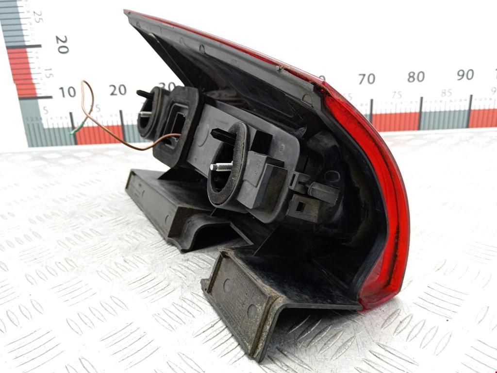 Фонарь задний правый DACIA Logan I 2006-2012