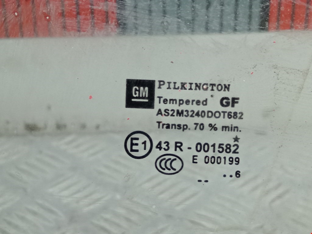 Стекло двери переднее левое OPEL Astra H/Family 2004-2015