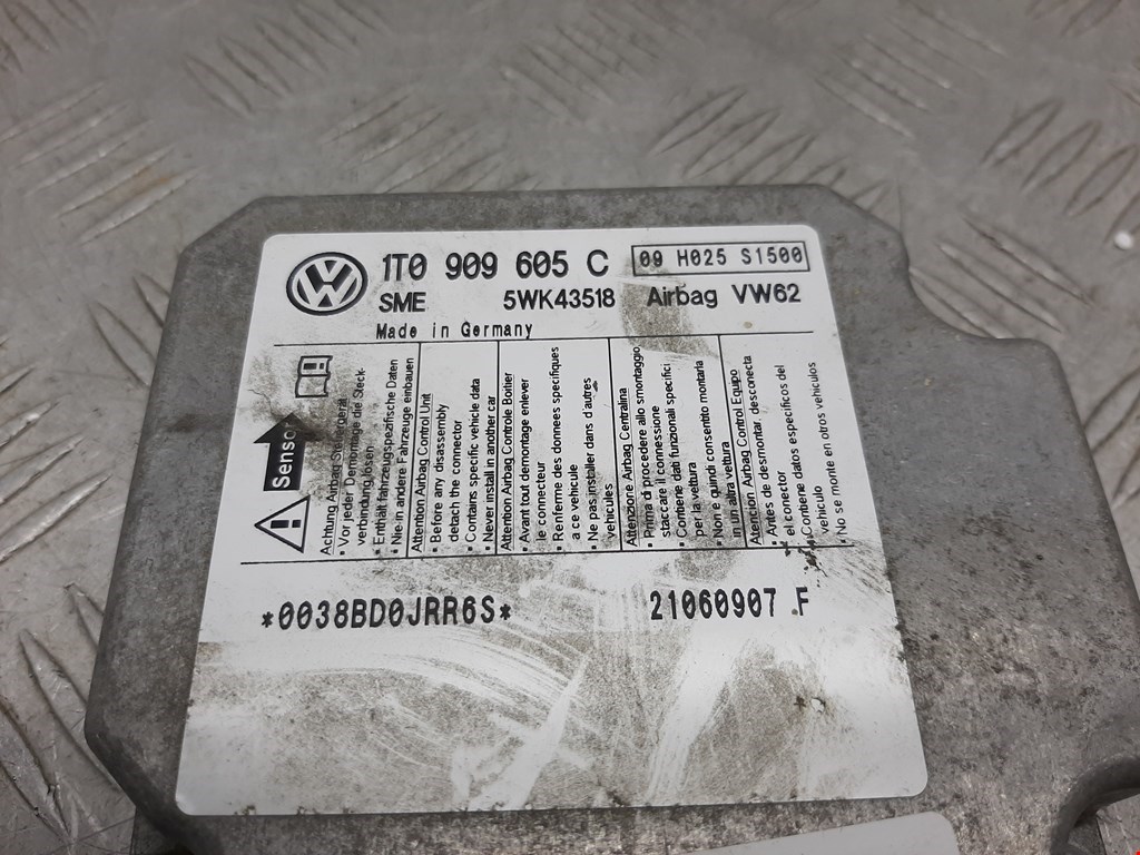 Блок управления AIR BAG VOLKSWAGEN Touran 2003-2010