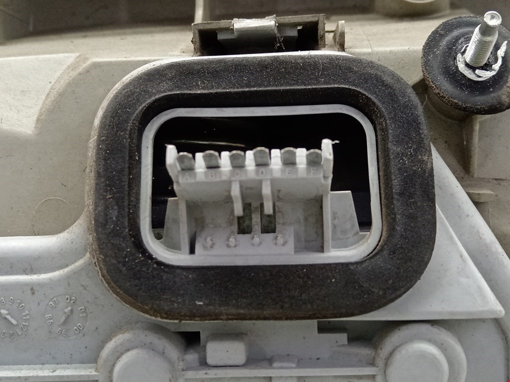 Фонарь задний правый OPEL Zafira A 1999-2005