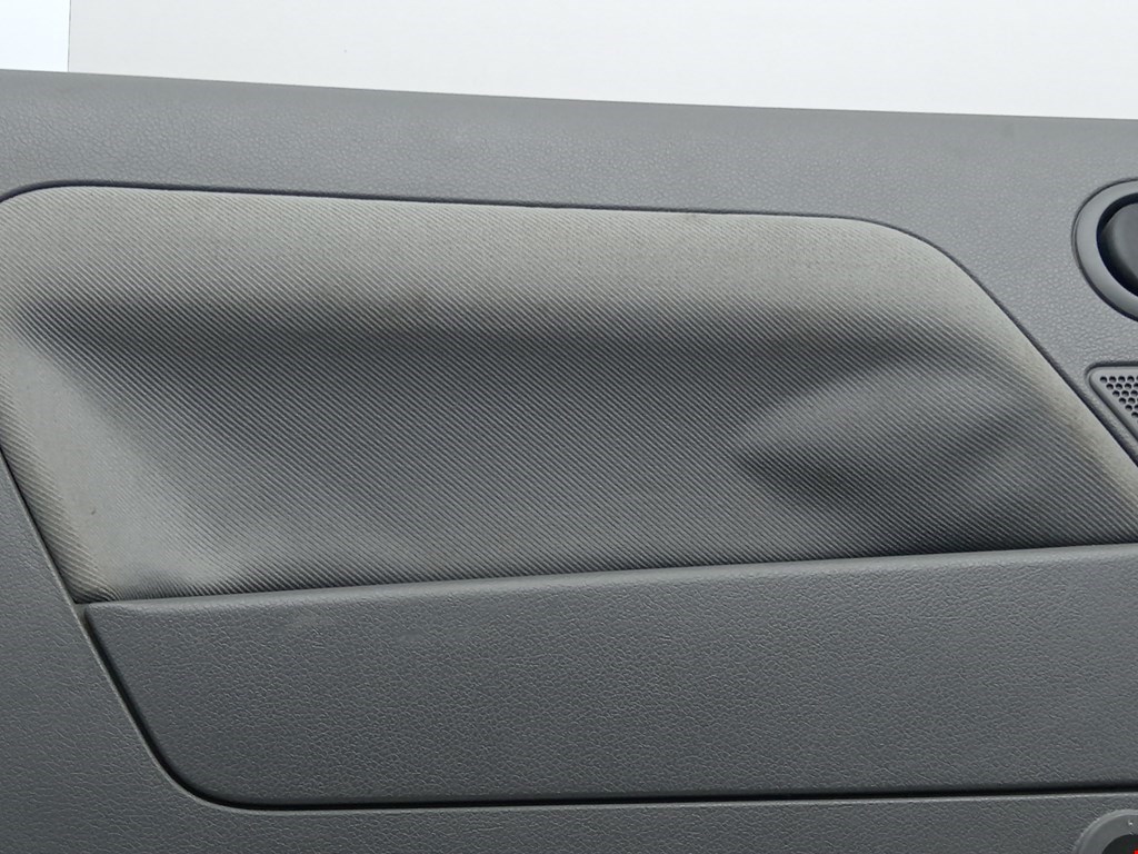 Обшивка двери задняя левая FORD Fusion 2002-2012