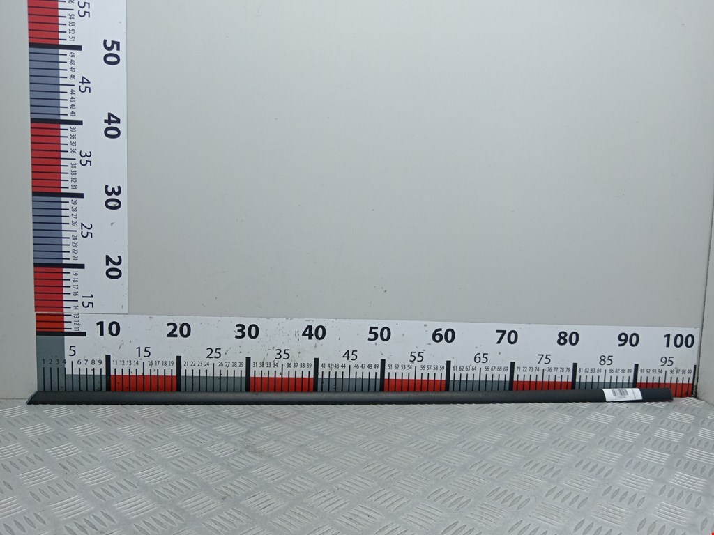 Накладка декоративная (молдинг) стекла двери задней левой Renault Megane 2 (2002-2009)