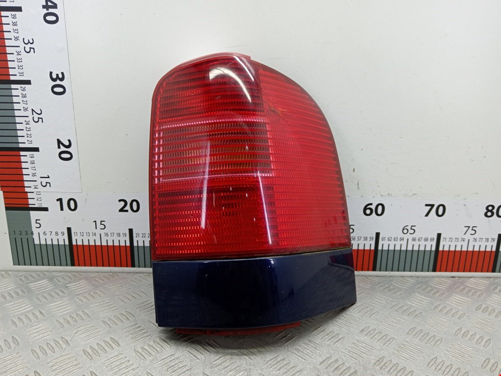 Фонарь задний правый SEAT Alhambra 1996-2010