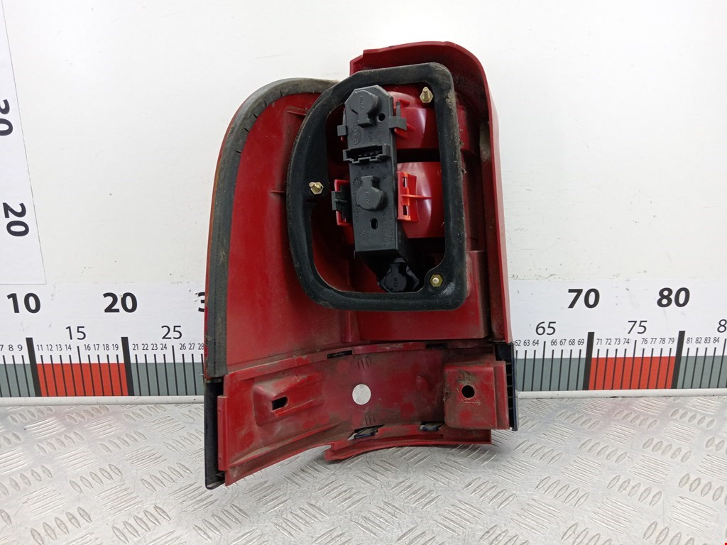 Фонарь задний правый SEAT Alhambra 1996-2010