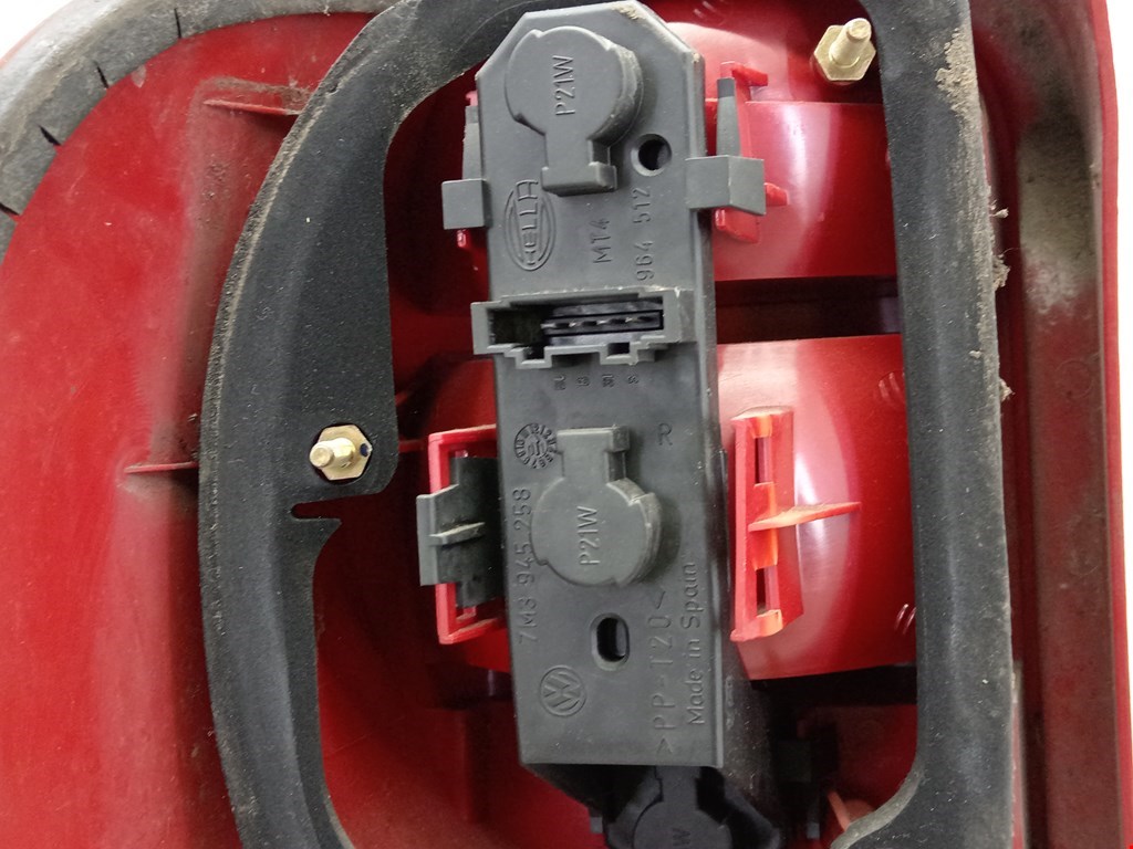 Фонарь задний правый SEAT Alhambra 1996-2010