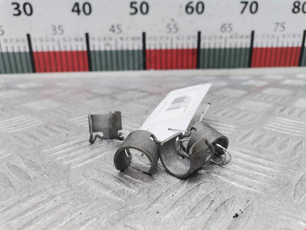 Крепление форсунки Volkswagen Passat 6 (2005-2010)