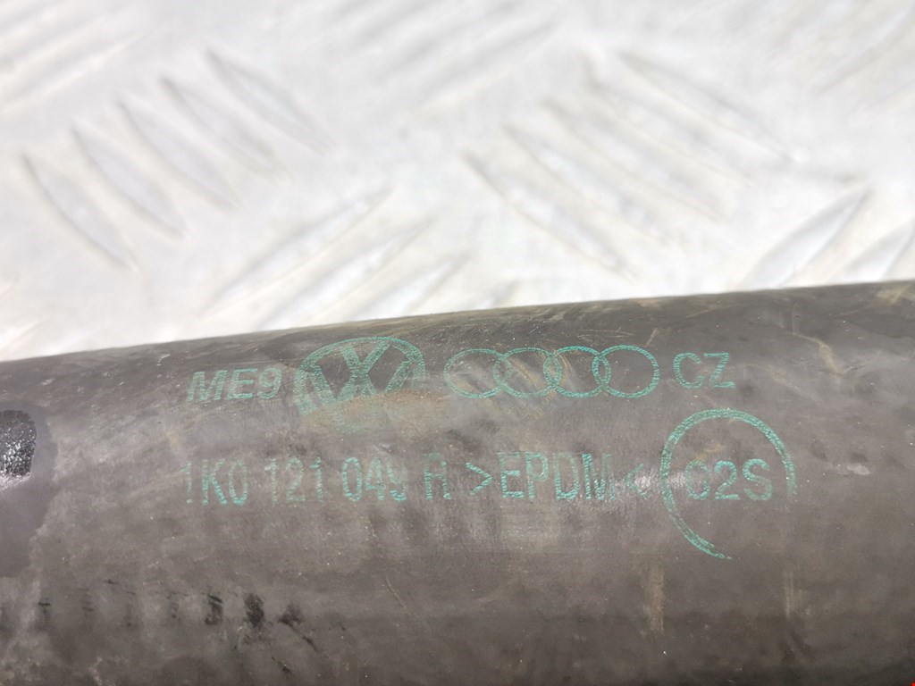 Патрубок VOLKSWAGEN Passat B6 2005-2011