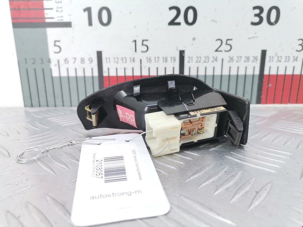 Кнопка стеклоподъемника SUBARU Legacy 1998-2004