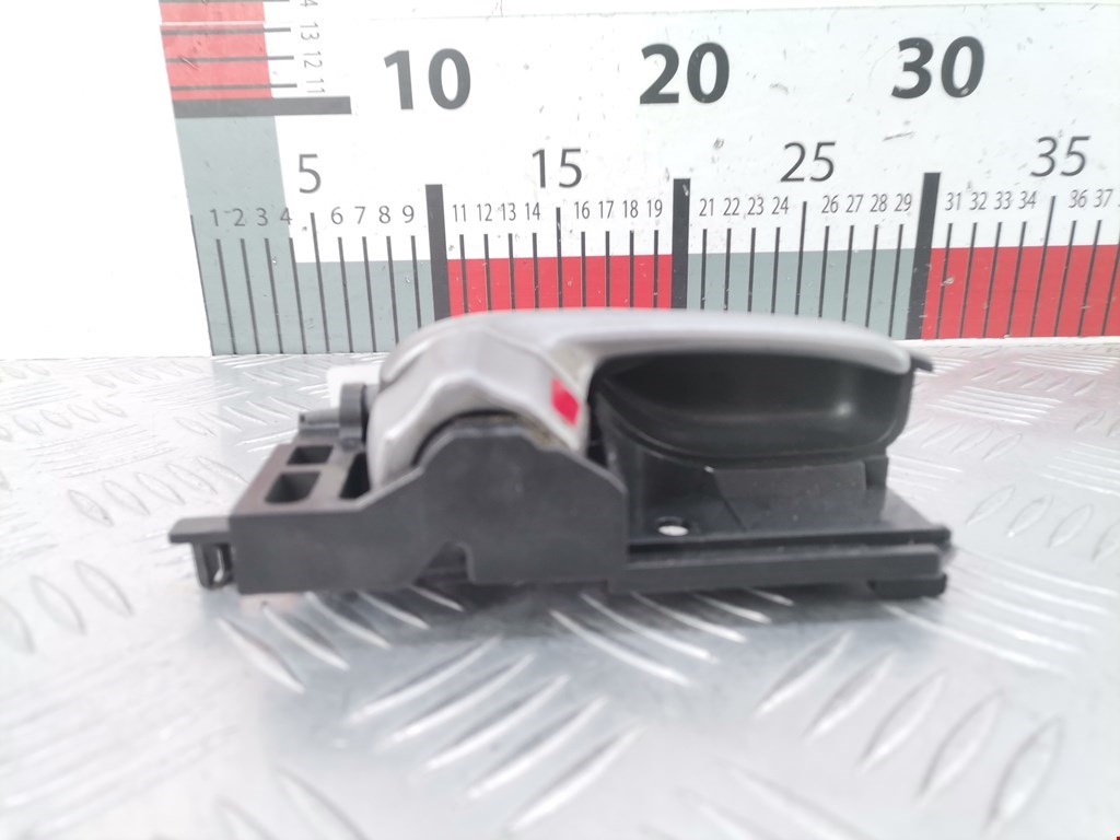 Ручка дверная передняя внутренняя правая SUZUKI Swift 2004-2010