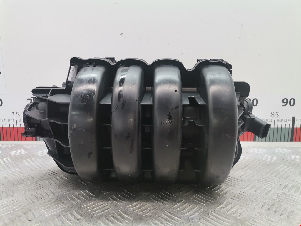 Коллектор впускной VOLKSWAGEN Passat B6 2005-2011