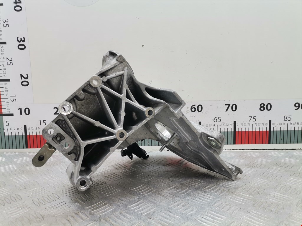 Кронштейн ТНВД OPEL Astra H/Family 2004-2015