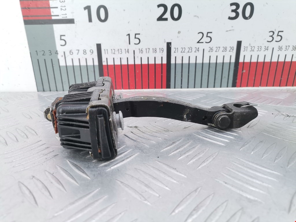 Ограничитель открывания двери BMW X5 E53 1999-2006