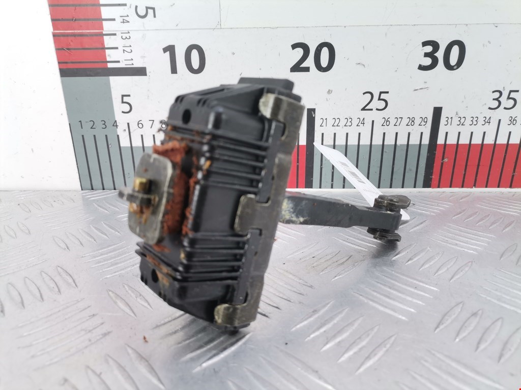 Ограничитель открывания двери BMW X5 E53 1999-2006