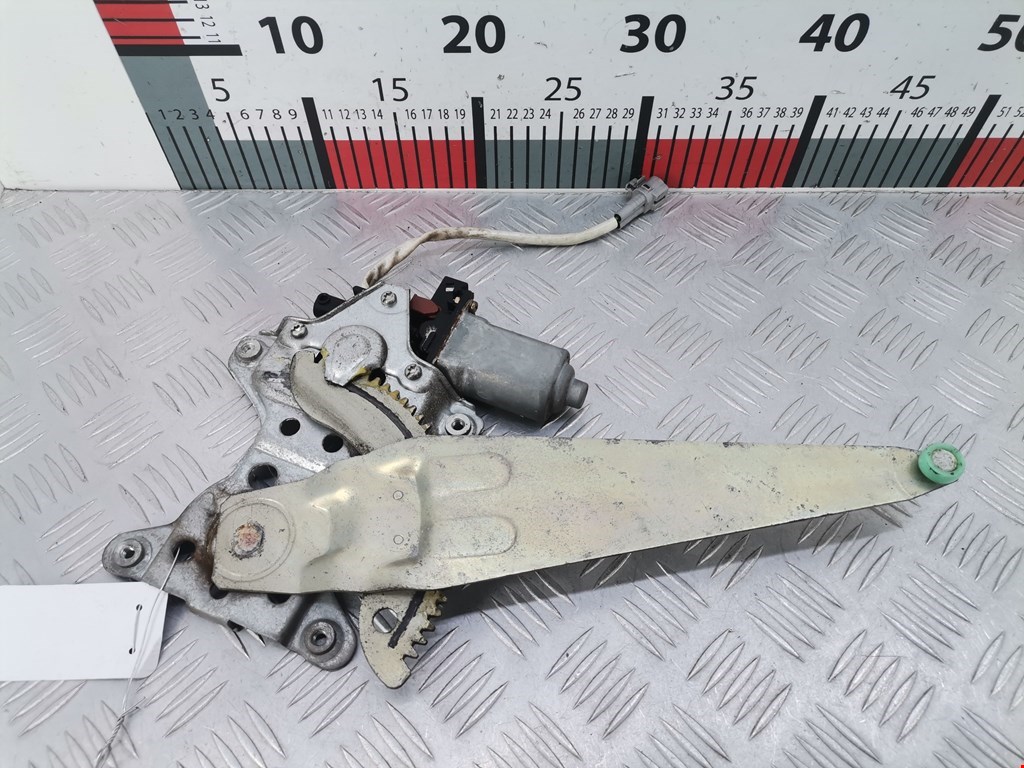 Стеклоподъемник задний правый TOYOTA Land Cruiser Prado 90 1996-2002