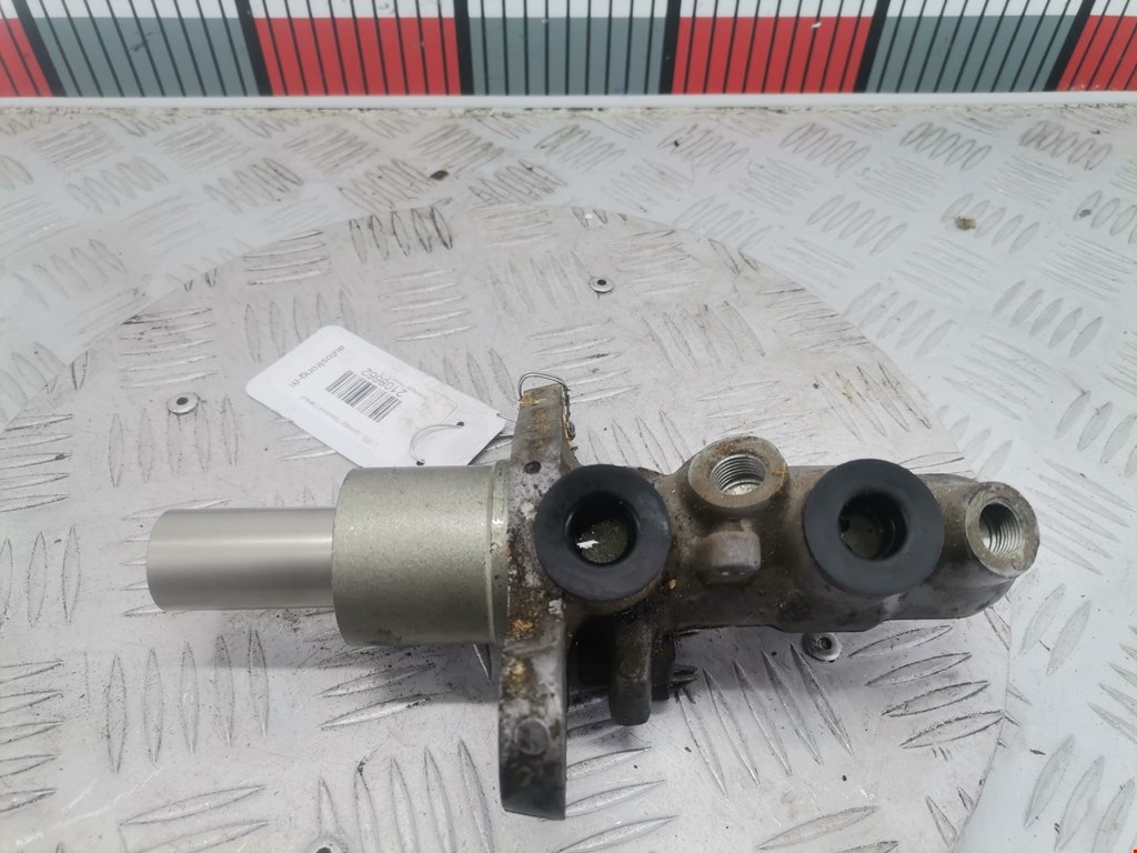 Цилиндр тормозной главный VOLKSWAGEN Passat B6 2005-2011