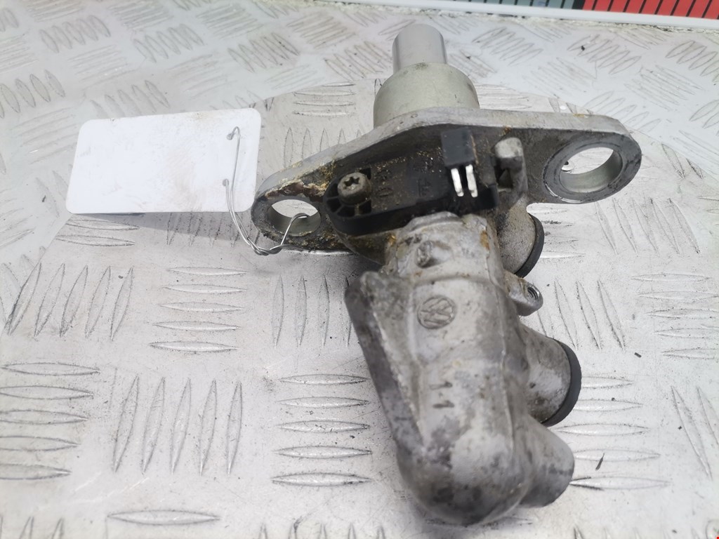 Цилиндр тормозной главный VOLKSWAGEN Passat B6 2005-2011