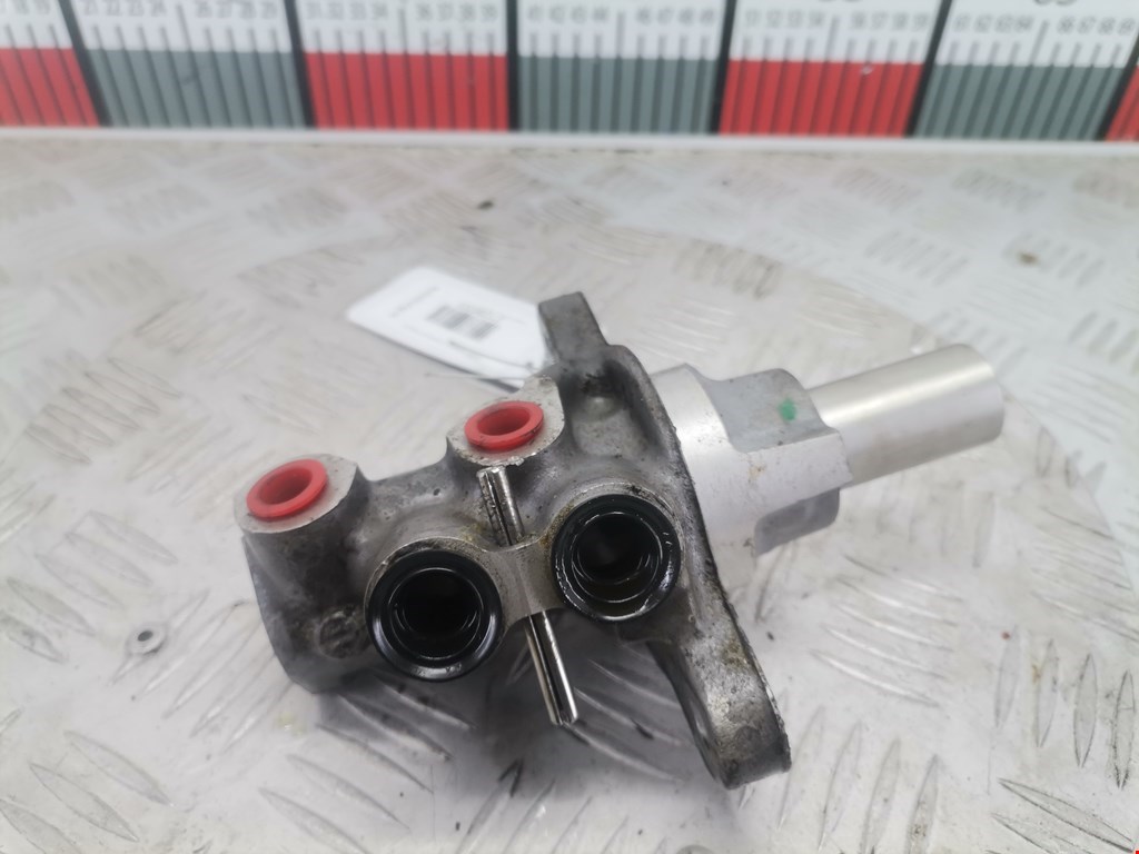 Цилиндр тормозной главный NISSAN Altima L32A 2007-2012