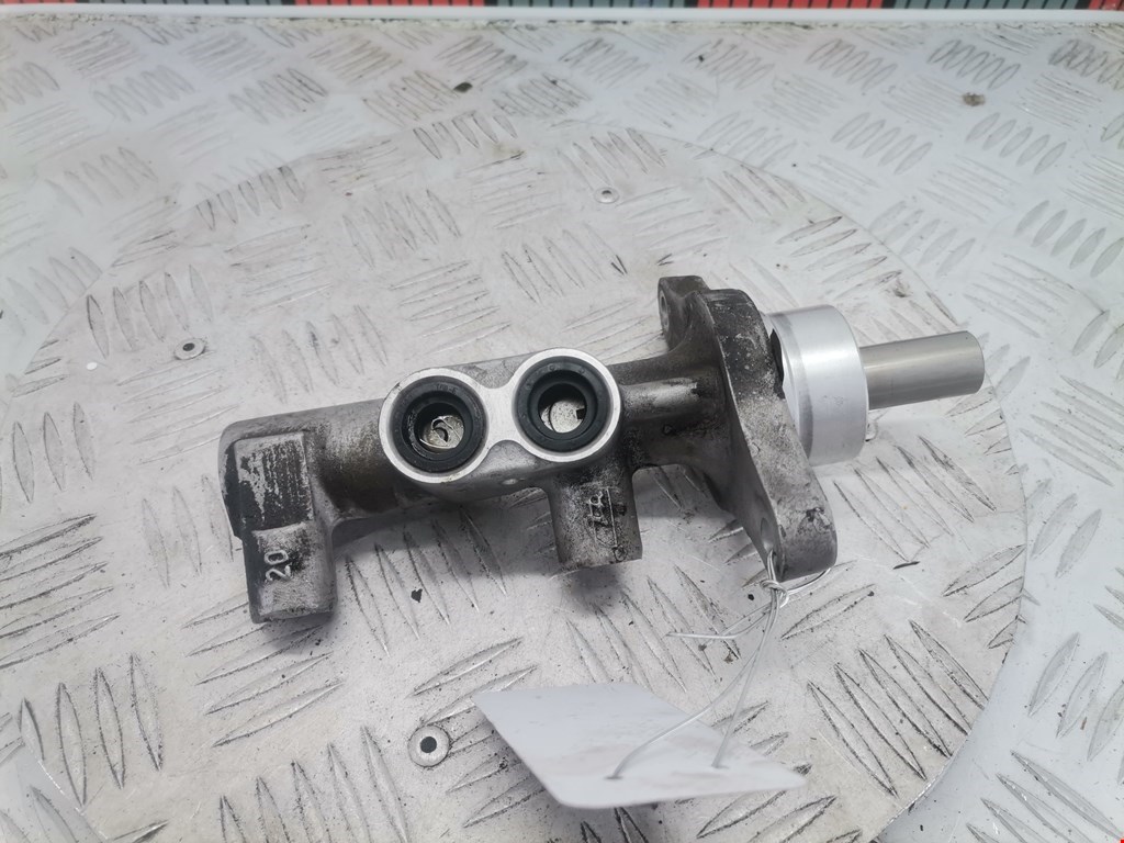 Цилиндр тормозной главный DACIA Sandero 2008-2012