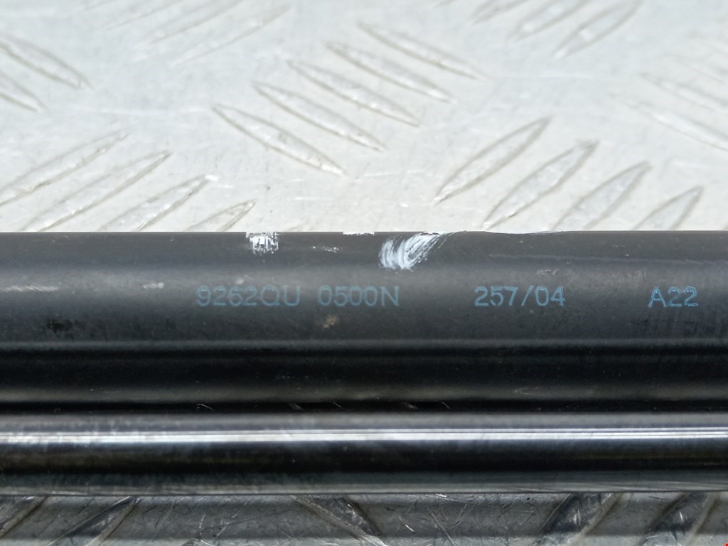 Амортизатор крышки (двери) багажника FORD Fusion 2002-2012