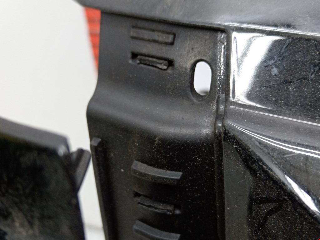 Решетка радиатора LAND ROVER Range Rover Sport 2005-2013