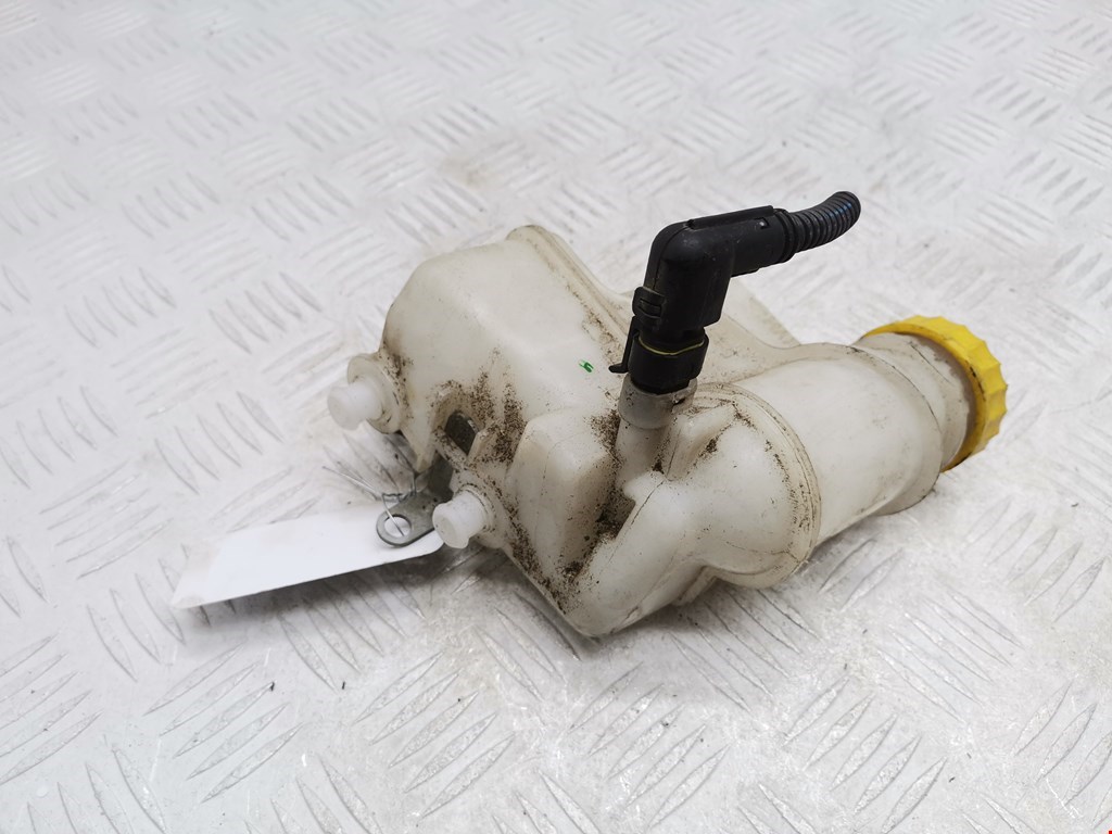 Бачок главного тормозного цилиндра FIAT Idea 2003-2016