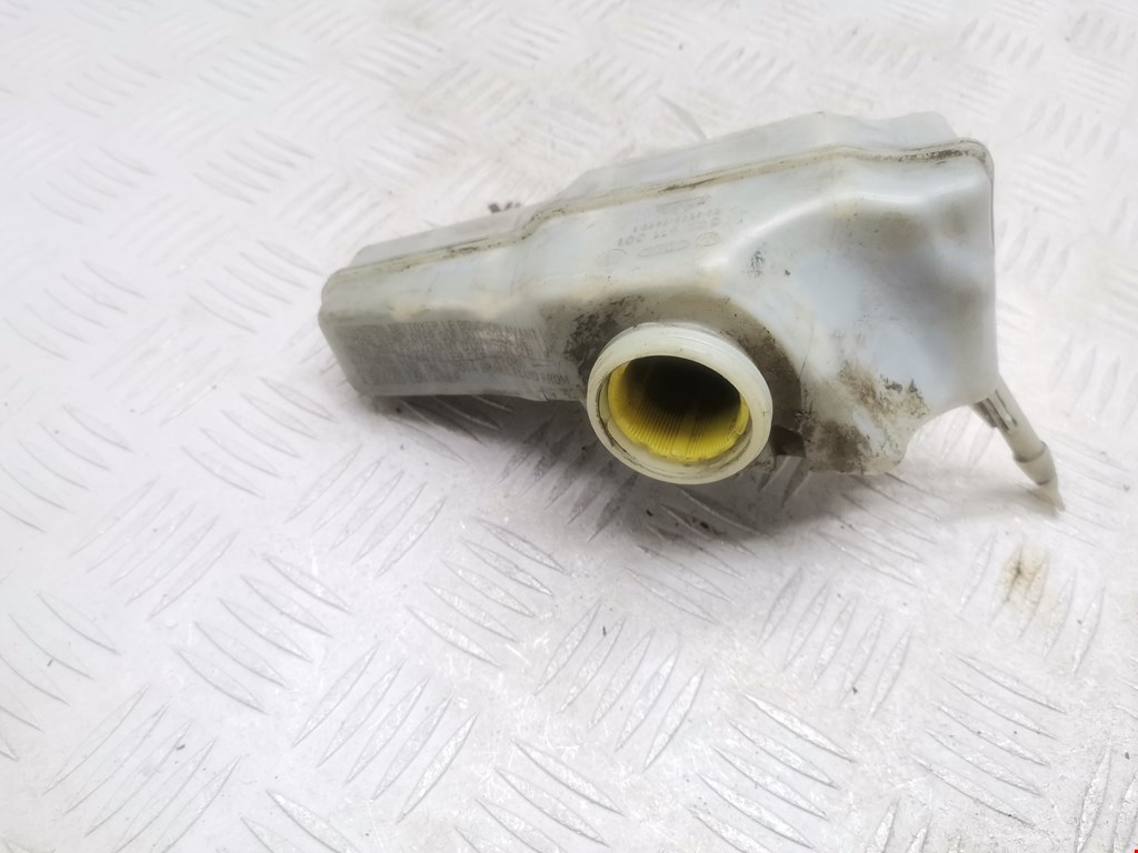 Бачок главного тормозного цилиндра VOLKSWAGEN Passat CC 2008-2017