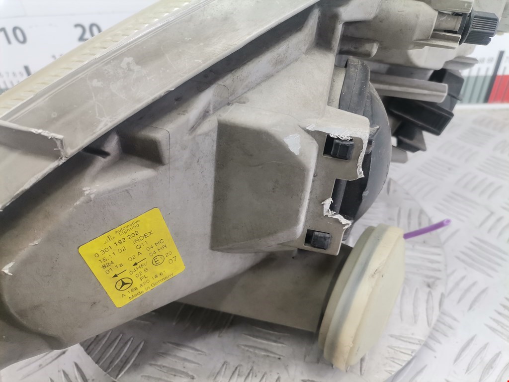 Фара правая MERCEDES-BENZ A-Class W168 1997-2004