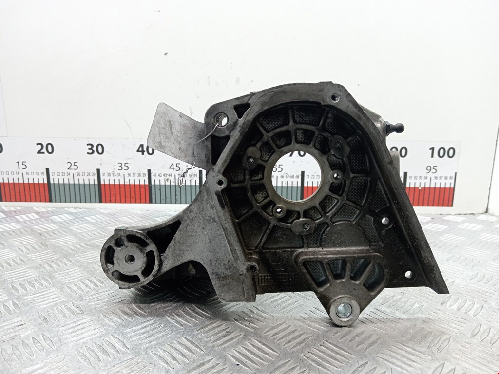 Кронштейн ТНВД OPEL Astra H/Family 2004-2015